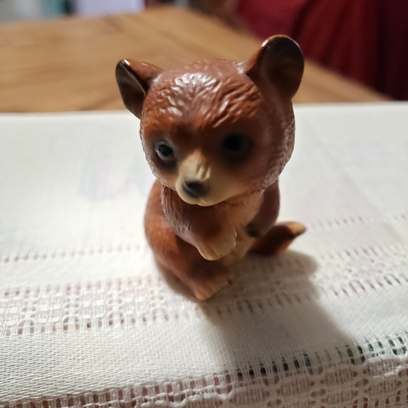 Super Adorable Little Bear from The Harvey Knox Kingdom.  Made in Japan. - Picture 4 of 5